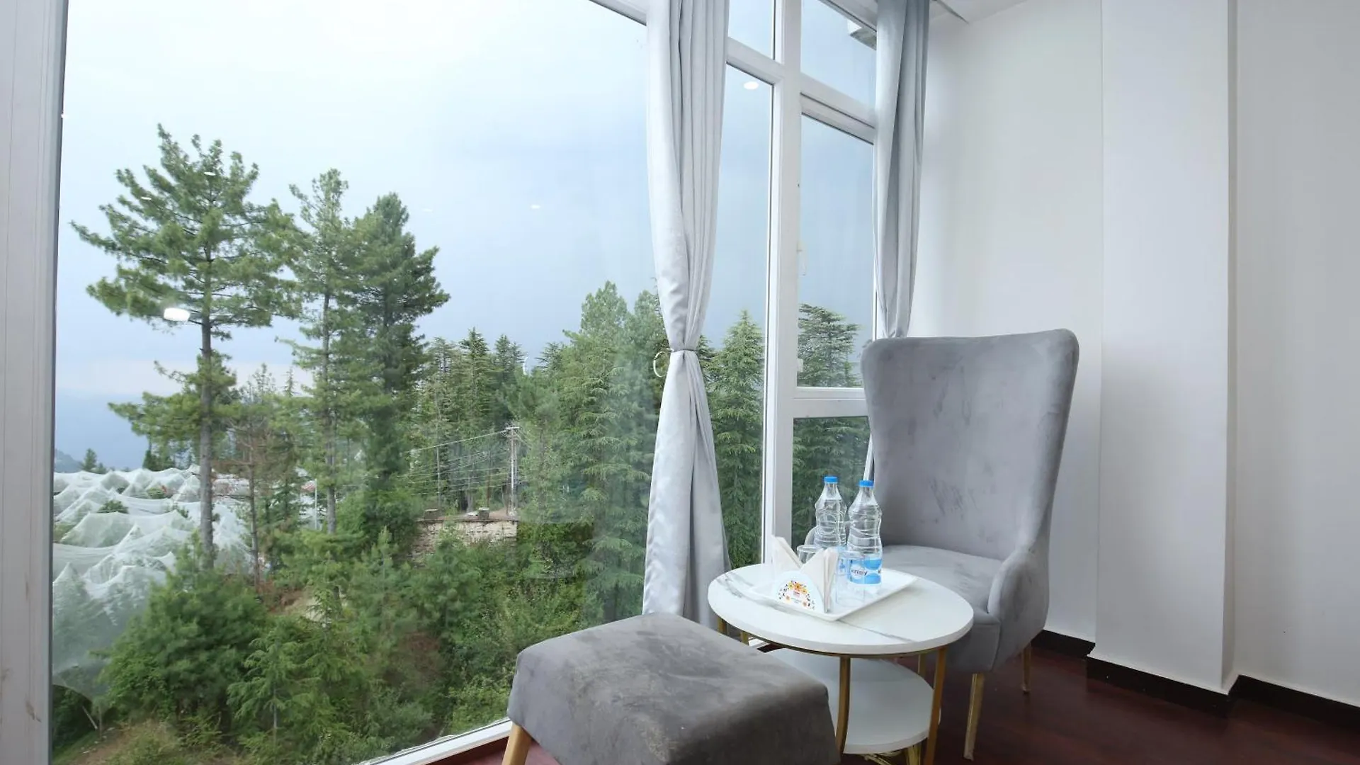 The Snow Castle Kufri - A Hidden Gem In Kufri Hotel Shimla 4*,